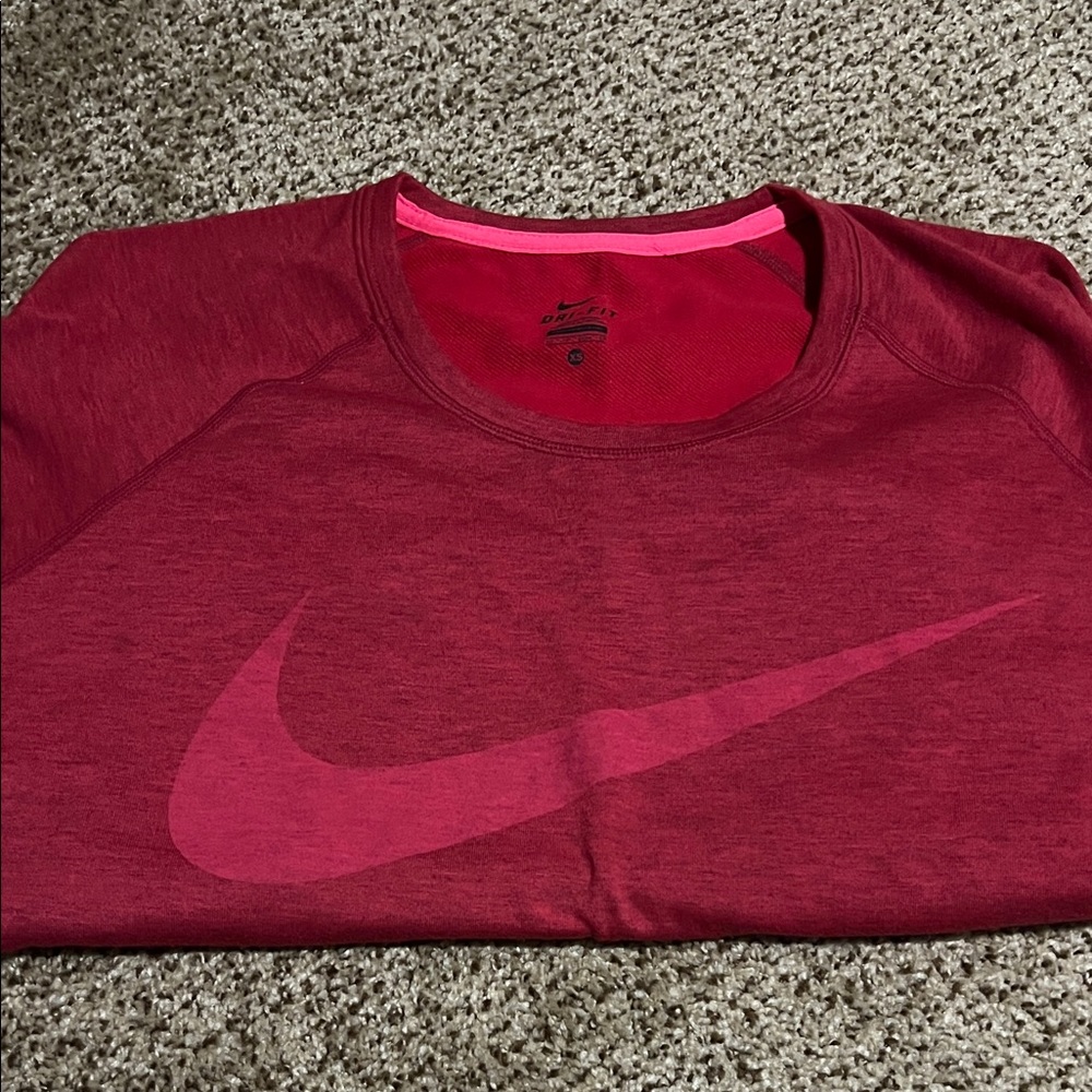 Nike Women's Maroon Pullover - Picture 4 of 4